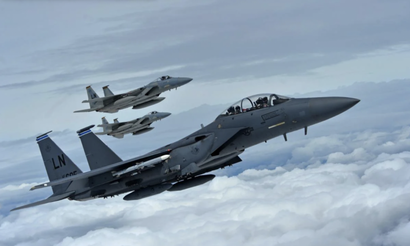 "Решающее преимущество" над РФ: Запад может вооружить Украину истребителями - СМИ