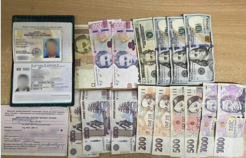 Из Украины не выпустили 31-летнего "пенсионера": мужчина пытался подкупить пограничников рублями