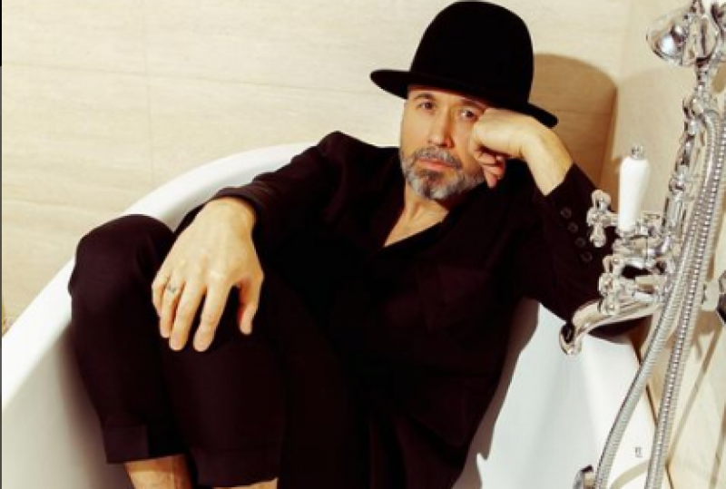 "Після "прильоту" почав заїкатися": Сергій Бабкін розповів, чому втік з родиною з України