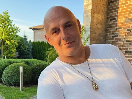 Ухильники або волонтери: хто з українських зірок-чоловіків виїхав за кордон і не поспішає повертатися Ухильники або волонтери: хто з українських зірок-чоловіків виїхав за кордон і не поспішає повертатися