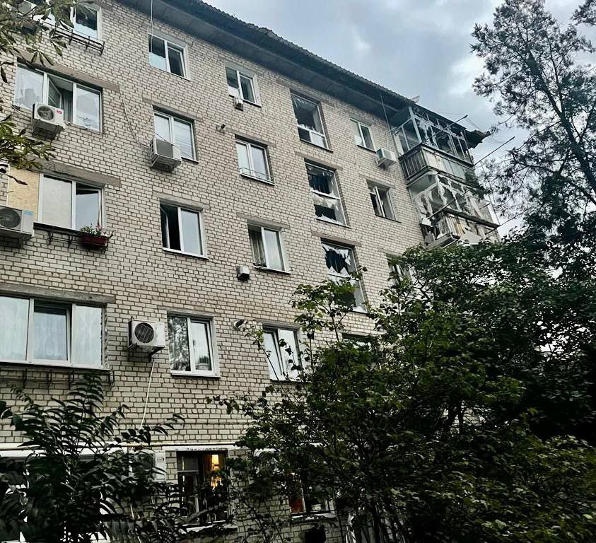 Наслідки обстрілу Нікополя у ніч на 31 серпня Наслідки обстрілу Нікополя у ніч на 31 серпня