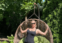 Позорище: Волочкова заявилась к нотариусу в трусах