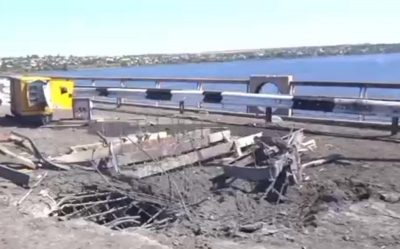 Ракеты пробили дыры насквозь: новые детали удара по Антоновскому мосту