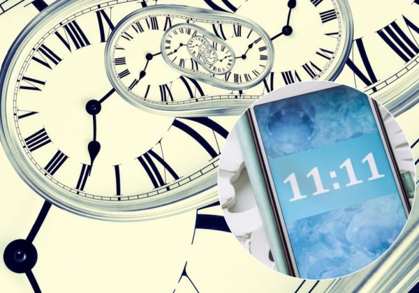 Що означають цифри на годиннику 15 15?