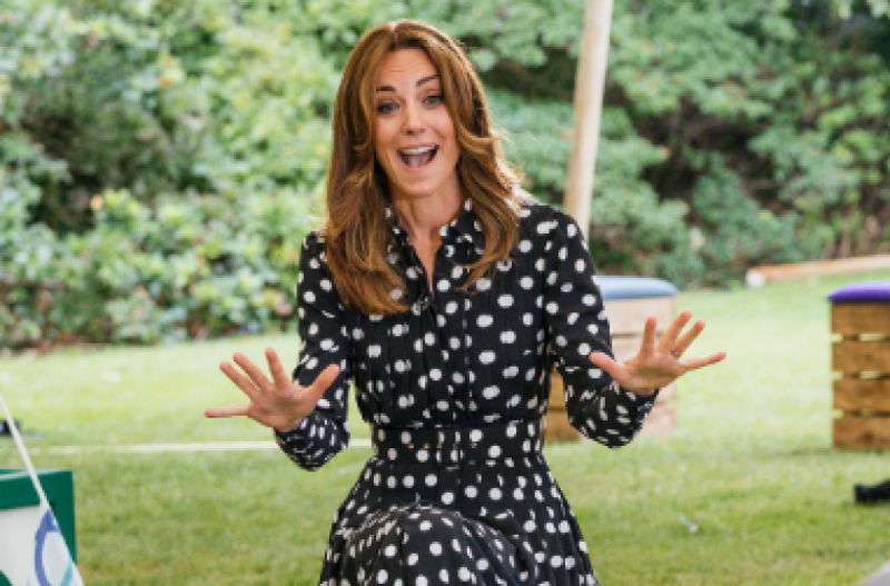 Многозначительно подняла брови: Кейт Миддлтон отреагировала на провокационные мемуары принца гарри