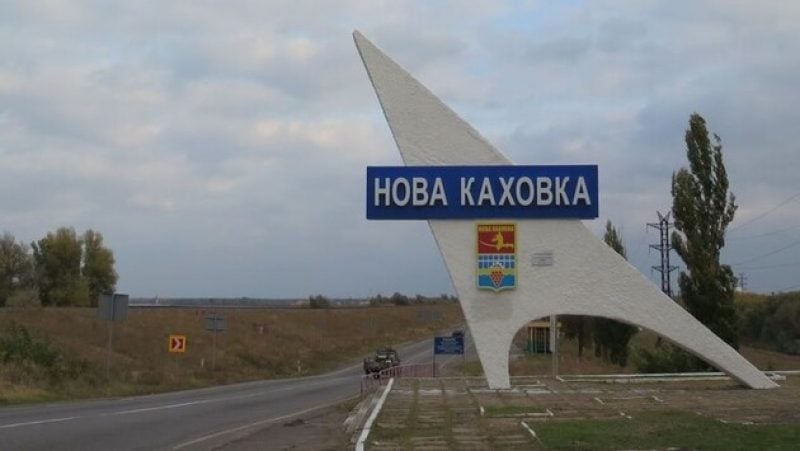 Ночью в Новой Каховке прогремели взрывы в районе ГЭС: первые подробности