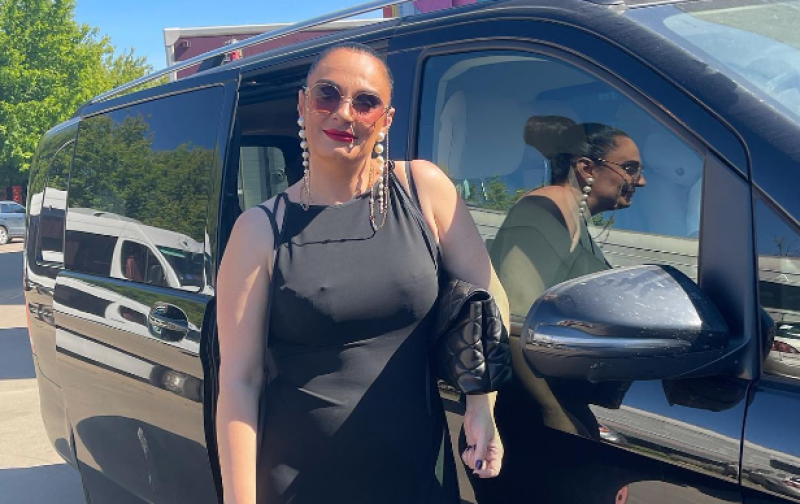 "Що за плями на грудях?": розповнілу Олену Ваєнгу підняли на сміх