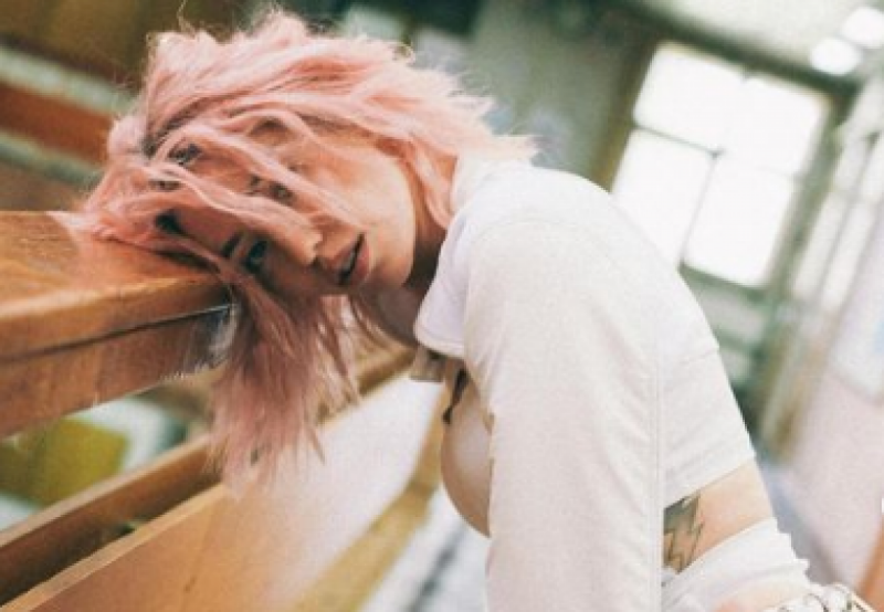 Надя Дорофеева в теплых объятиях Кацурина показала страстные поцелуи с ним