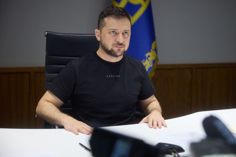 "Не будем стоять на месте": Украина не пойдет на новые "минские соглашения" - Зеленский