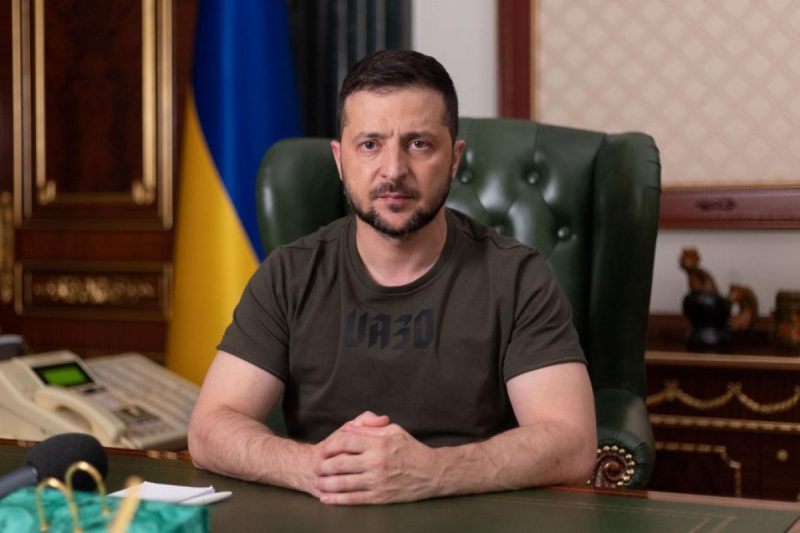 В Ізюмі знайдені масові поховання людей - Зеленський