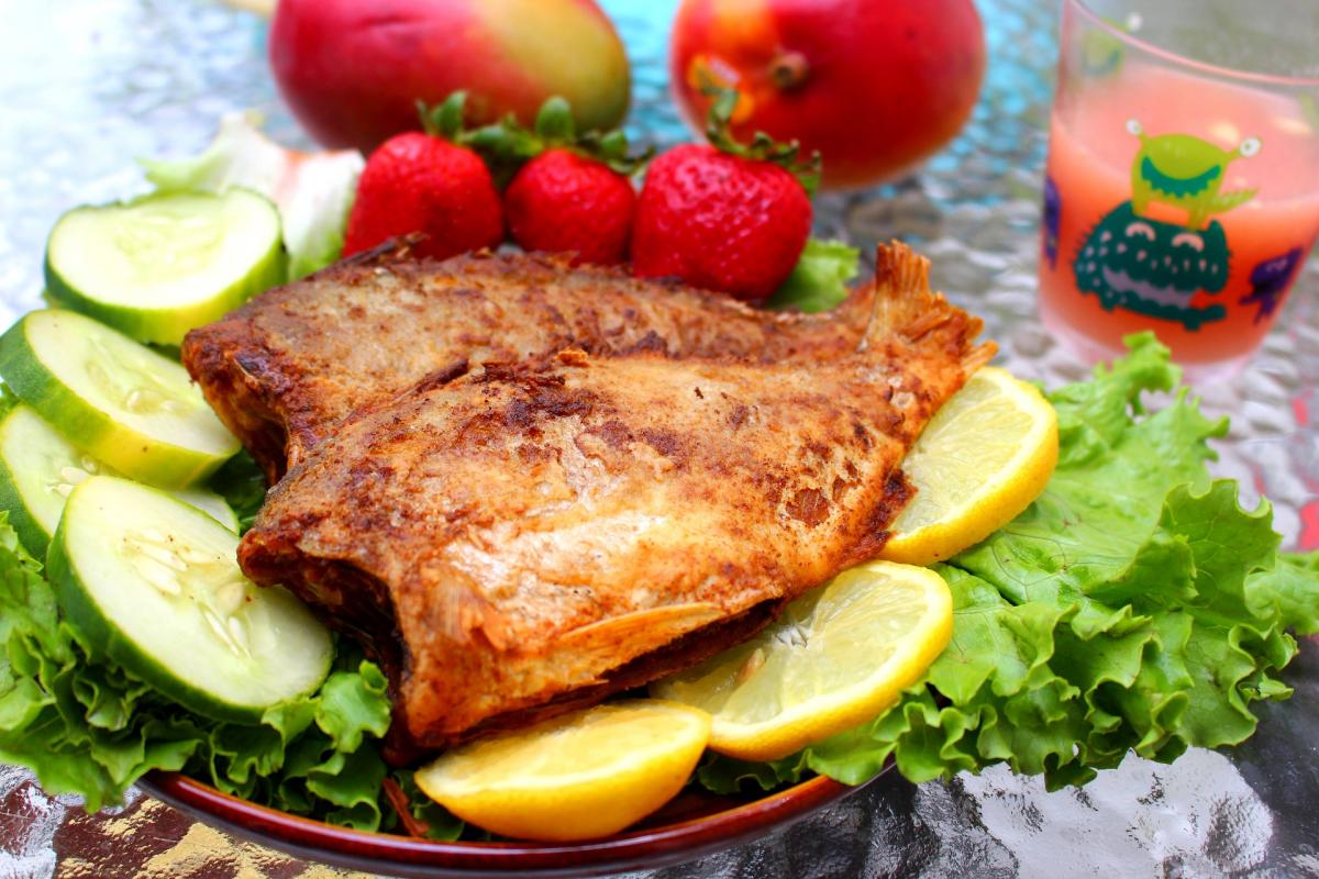 Жареная рыба на сковороде - простой рецепт | Чудо-Повар
