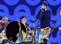 Любимо Україну: Red Hot Chili Peppers підняли на концерті в США український прапор