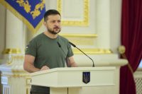 Це не жест доброї волі: Зеленський відреагував на заяву РФ відвести війська з Херсона