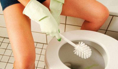 Как правильно мыть ёршик для туалета и как его дезинфицировать: главные секреты