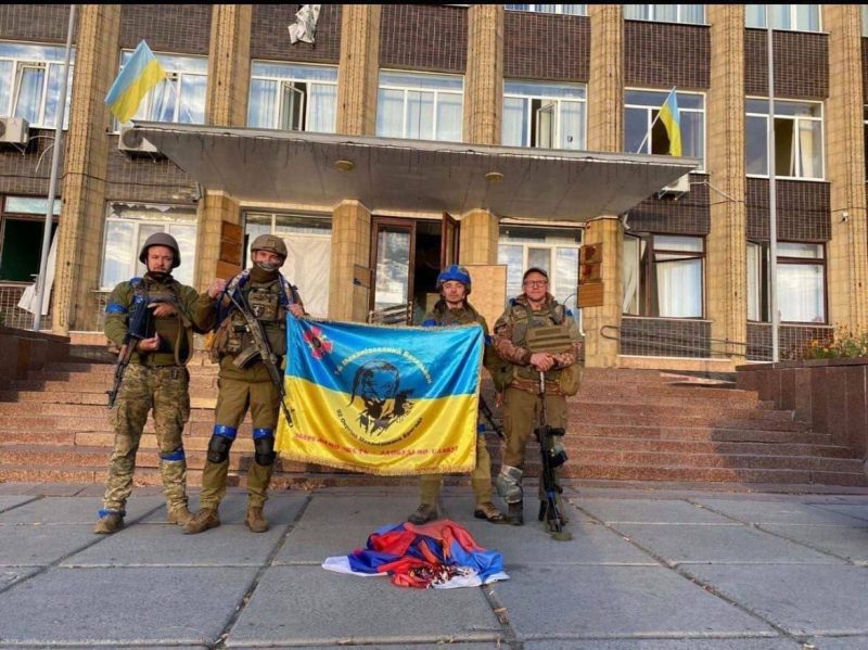 "Надо остановиться": эксперт дал тревожный прогноз по контрнаступлению ВСУ