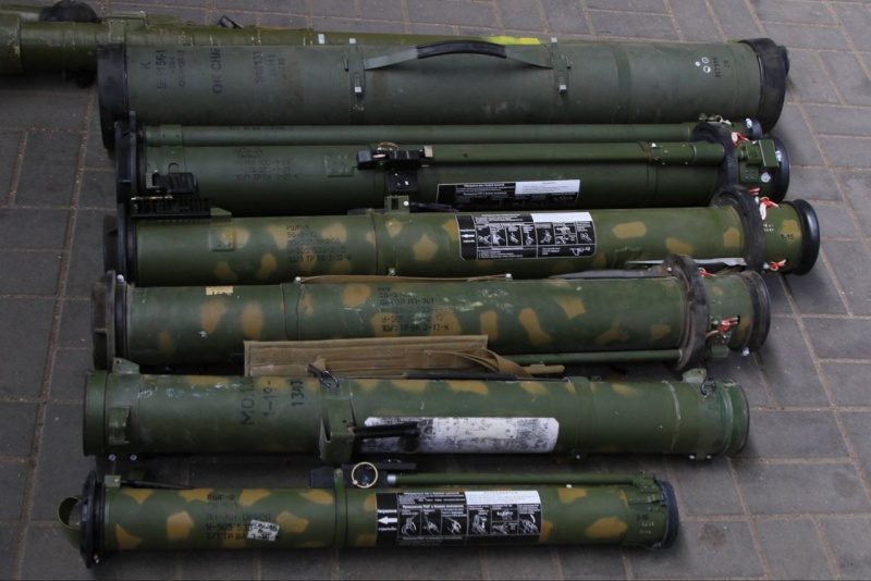 Поляжуть від своєї ж зброї: ЗСУ показали "трофеї", які забули росіяни, тікаючи з позицій