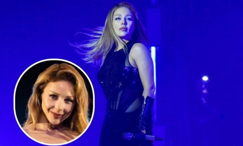 Кароль на концерте помогла бойцу сделать девушке предложение руки и сердца