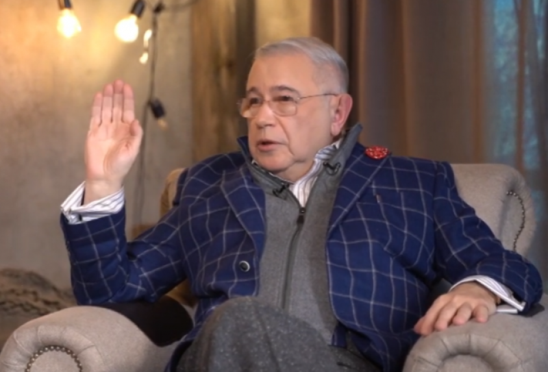 "Я б пошел воевать": Петросян в шлеме танкиста поразил заявлением