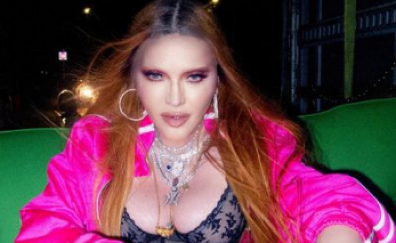 Занадто глибокі поцілунки: Мадонна підтвердила роман з молодим боксером