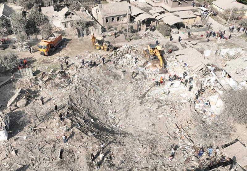 Ракетный удар РФ по Днепру: на месте взрывов нашли тело ещё одного ребенка