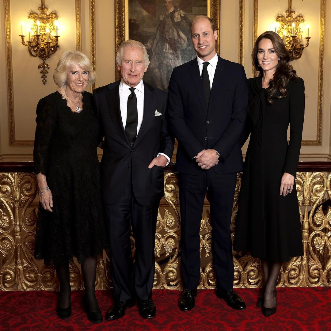 Король Чарльз с семьей