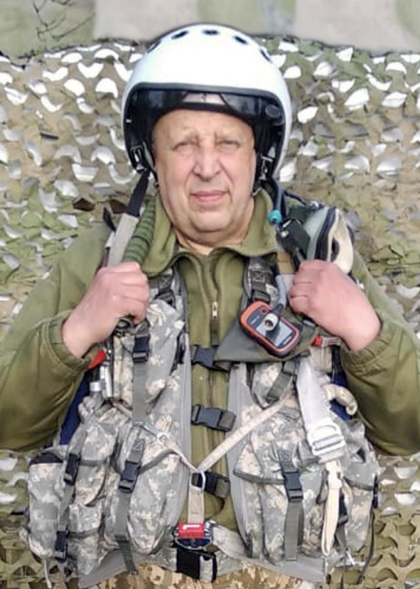 Погибший пилот Михаил Матюшенко