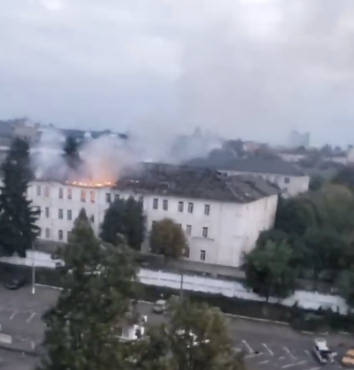 После взрыва в Белой Церкви вспыхнул пожар  