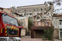 У Херсоні підірвали готель з ФСБівцями: з будівлі винесли щонайменше сім трупів