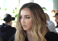 И этому она полгода училась?: Бузова в латексе взобралась на пилон, но опозорилась