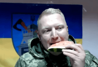 Боєць ЗСУ зі скибочкою кавуна яскраво відповів, коли буде звільнений Херсон