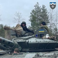 ЗСУ на Півдні знищили десятки окупантів, 2 склади з боєприпасами, танк та Акацію ворога