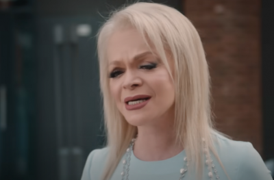 Лариса Долина