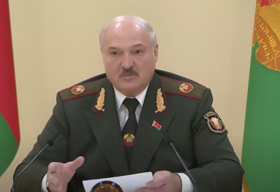 Лукашенко визнав, що Білорусь воює проти України