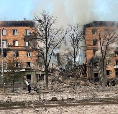 Оккупанты обстреляли ракетами Запорожье и Харьков: под завалами ищут людей