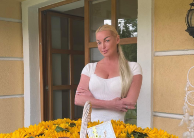 Как реклама ритуальных услуг: Волочкова предстала перед россиянами в новом обличии
