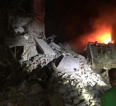 Оккупанты ударили ракетами по Запорожью: разрушена жилая многоэтажка, есть жертва