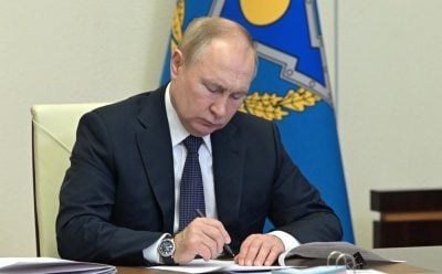 'Гарматне м'ясо' закінчилося: Путін офіційно дозволив іноземцям служити в російської армії 'Гарматне м'ясо' закінчилося: Путін офіційно дозволив іноземцям служити в російської армії