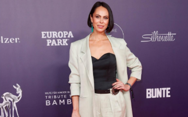 Бывшая жена Виталия Кличко вышла в свет с молодым красавчиком