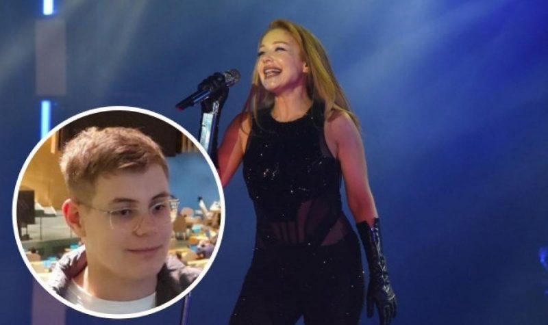 Кароль показала рідкісні фото з дорослим сином