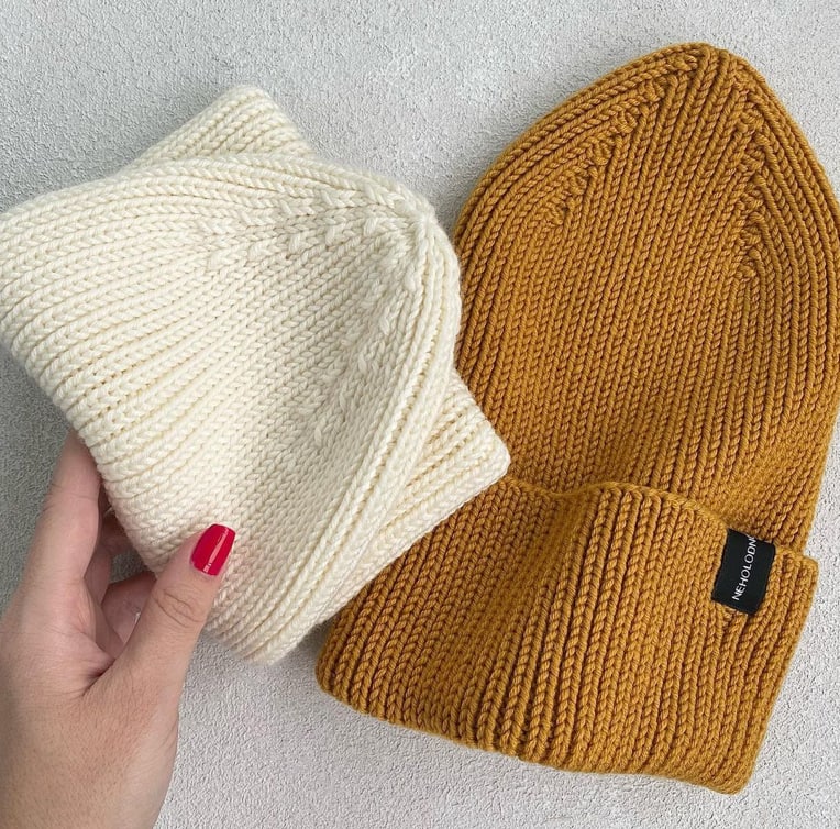 Теплі жіночі шапки 2023 дивовижної краси, що зігріють навіть у люті морози Теплі жіночі шапки 2023 дивовижної краси, що зігріють навіть у люті морози