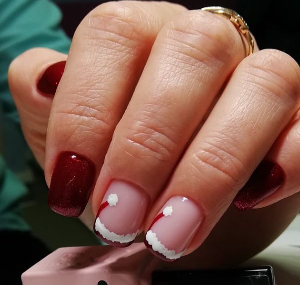 Новорічний манікюр 2023 френч