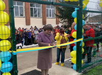 Мать погибшего воина отдала деньги от государства на строительство спортплощадки для детей