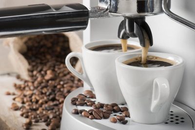 Кавоварка, кавоварка або турка: у чому найкраще готувати каву