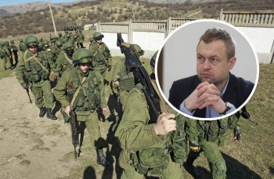 "Тікали навіть в жіночому одязі": експерт пояснив, чому РФ відводитиме війська з Херсона кілька тижнів