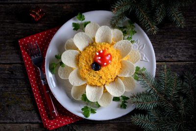 Три бюджетних салати на Новий рік за 60 гривень: швидкі рецепти