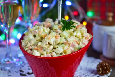 5 секретов идеального Оливье на Новый год, о которых никто не знал: старинный рецепт салата