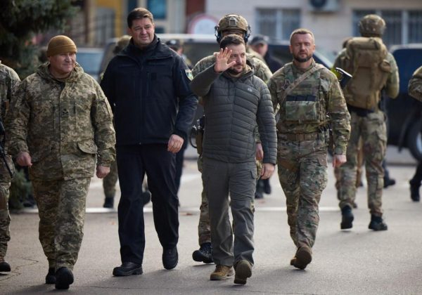 "На Москву наступати не будемо": все, що відомо про приїзд Зеленського у Херсон