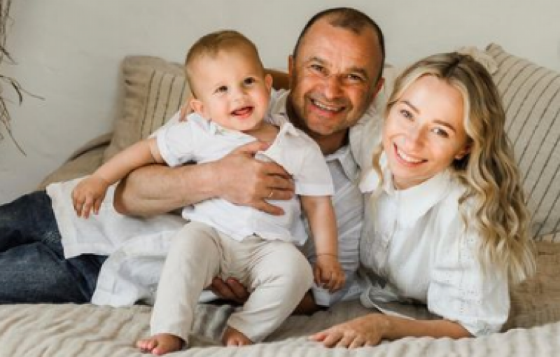 Жена Виктора Павлика с годовалым ребенком попала в ДТП