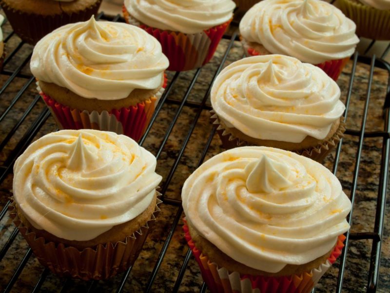 Готовим восхитительный крем для бисквита за 5 минут: нужно только два ингредиента