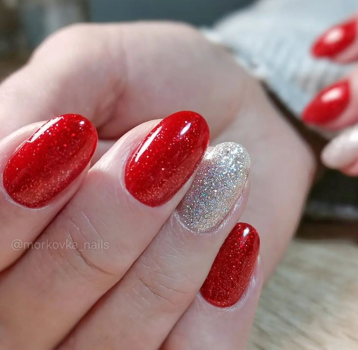 Красный маникюр на Новый год 2023 Красный маникюр на Новый год 2023